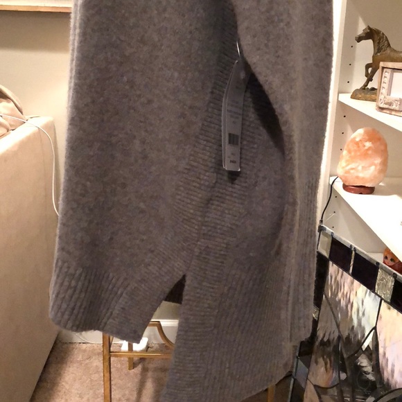 Stunning French Connection sweater - Picture 4 of 7